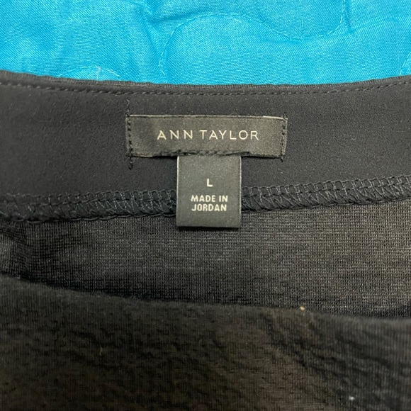BLACK Ann Taylor Pull Over Bell Sleeve Blouse L - Picture 11 of 11